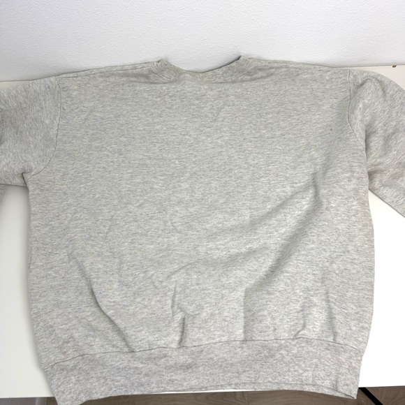 Vintage Majestic University of  Washington Husky Crewneck Sweater - Picture 8 of 9